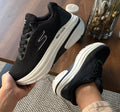 Skechers Max Cushion