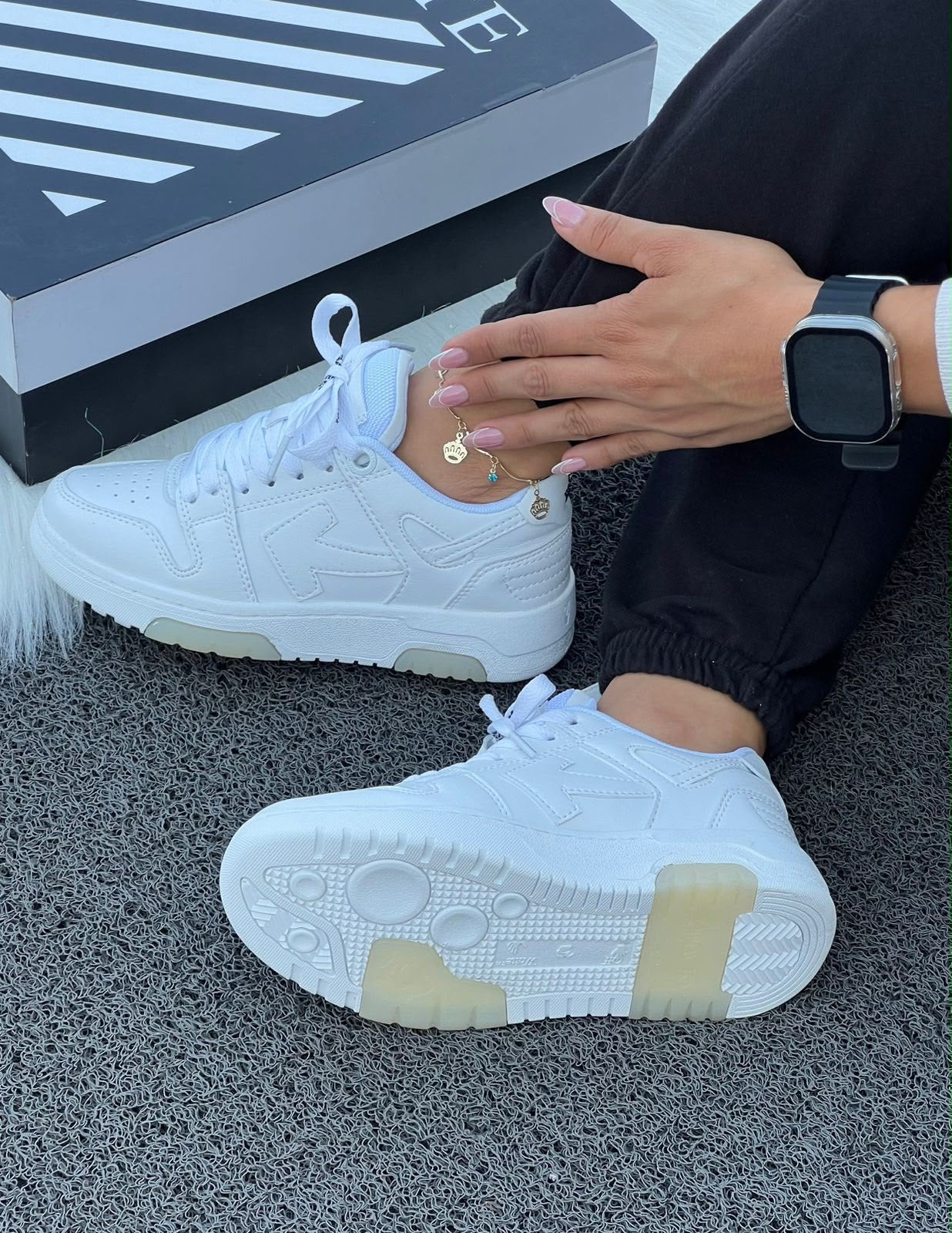 Tenis Off white