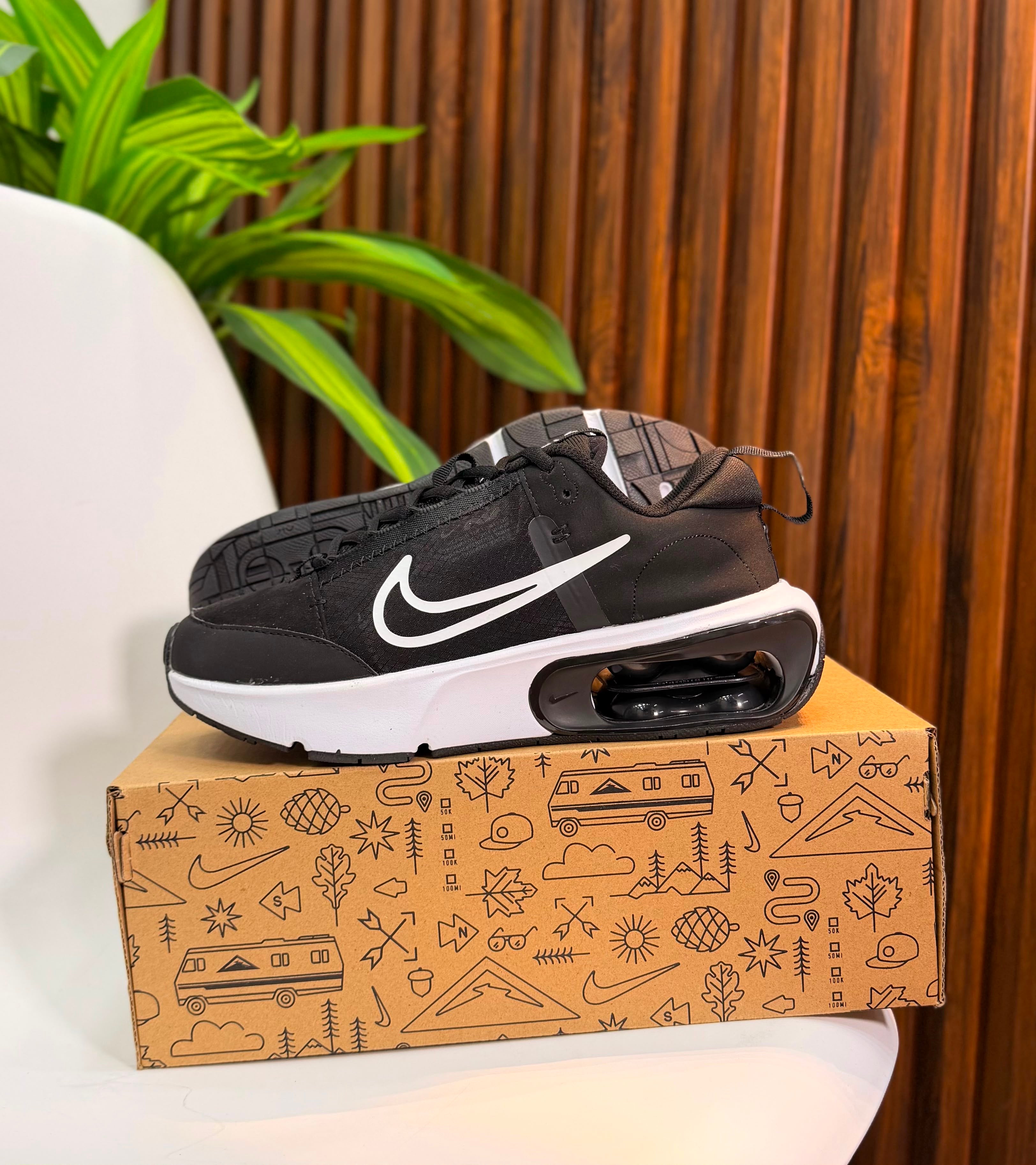 Tenis Nike Intrik