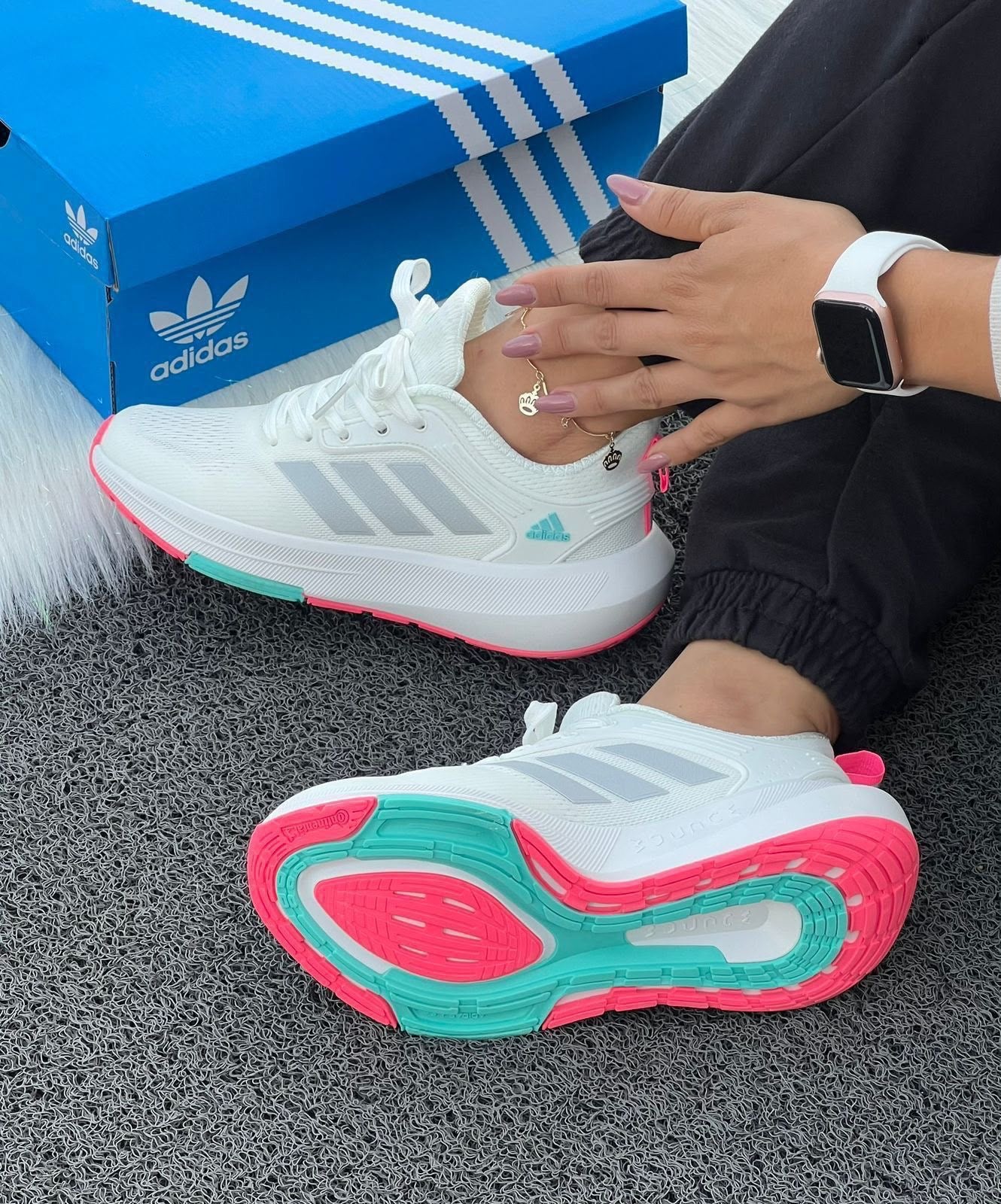 Adidas Bounce