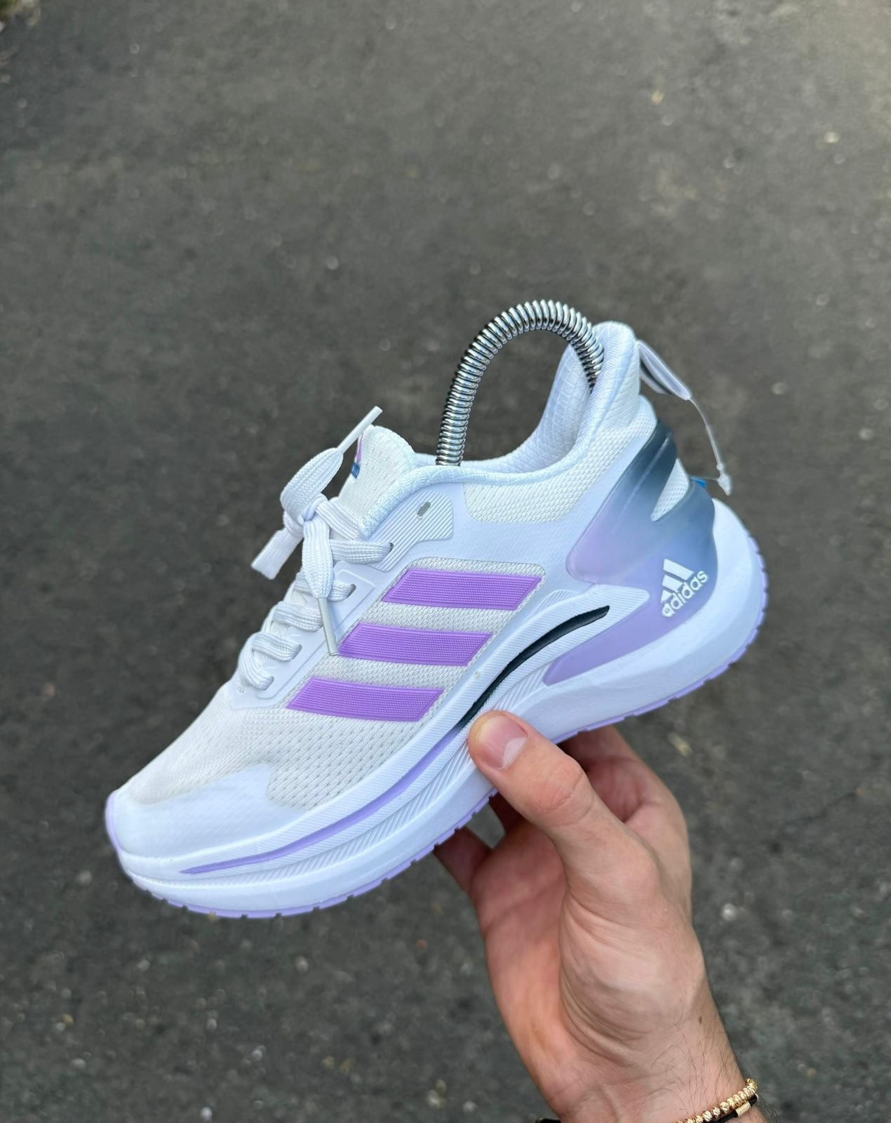 Tenis Adidas Alpha Bounce