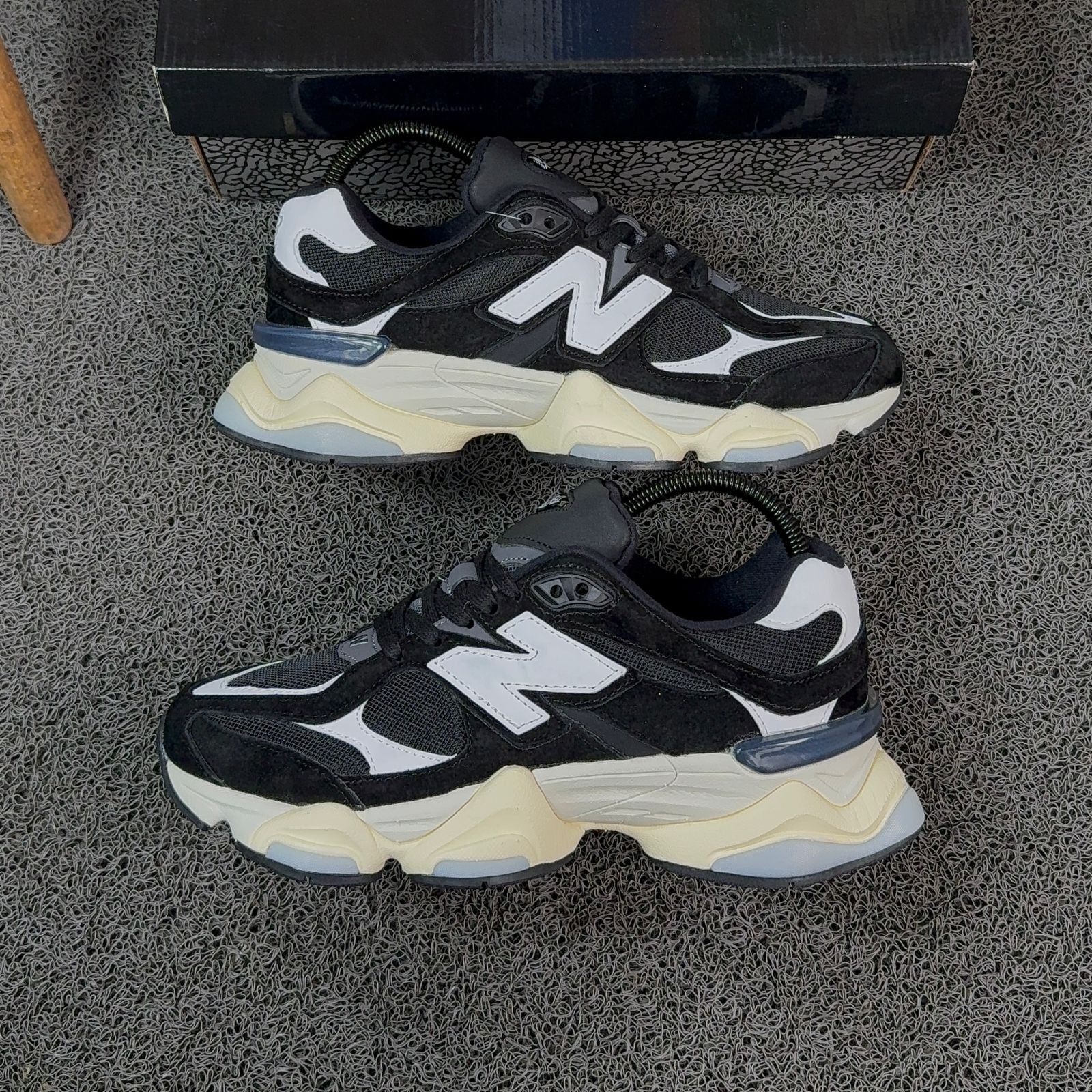 Tenis New Balance 9060