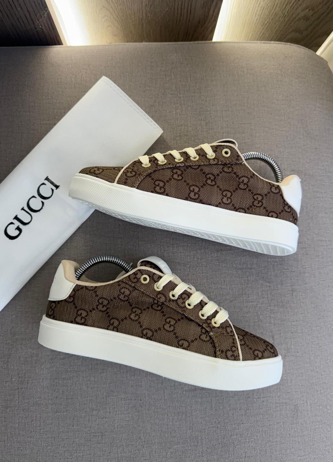 Tenis Gucci