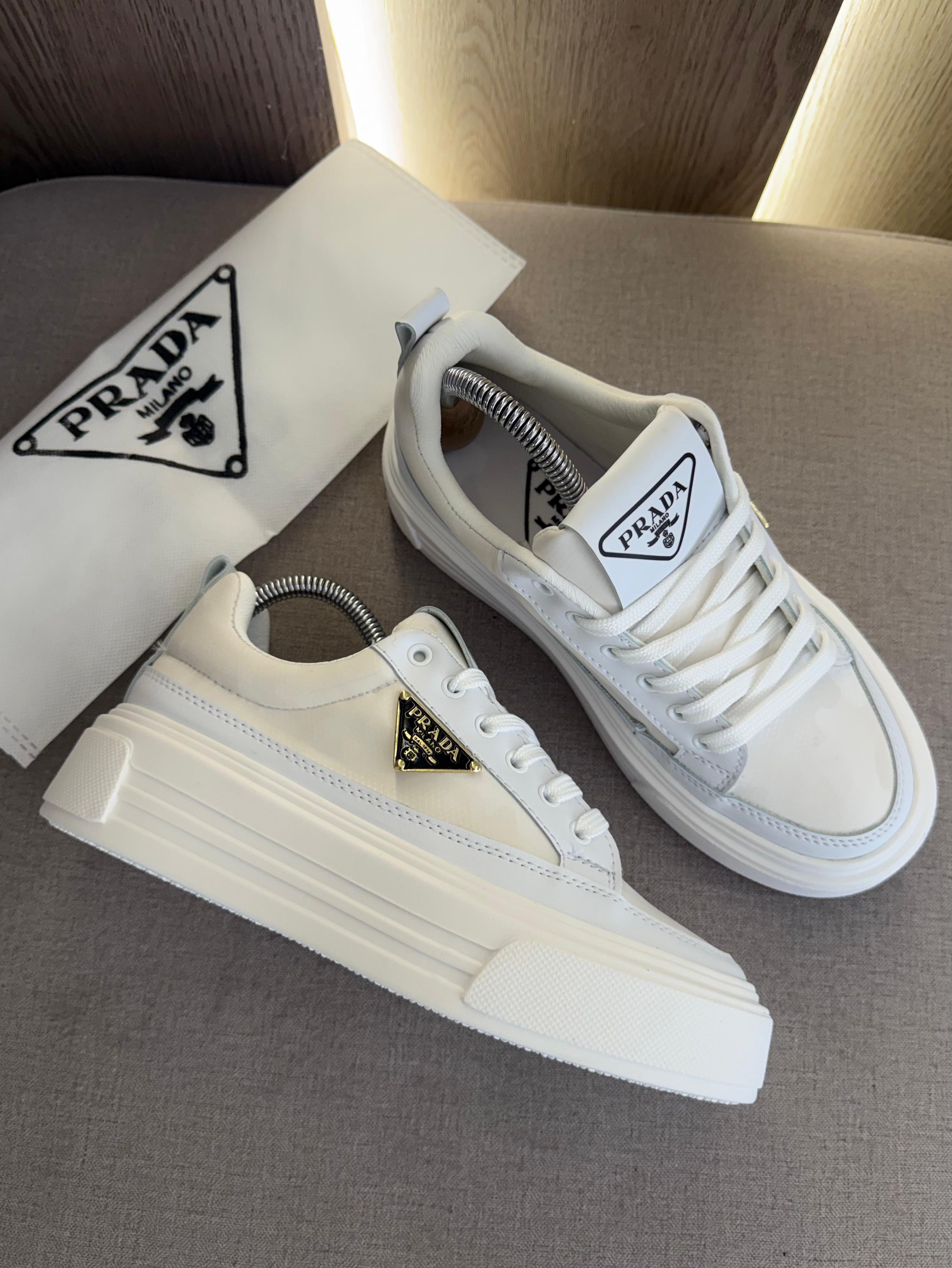Tenis Prada
