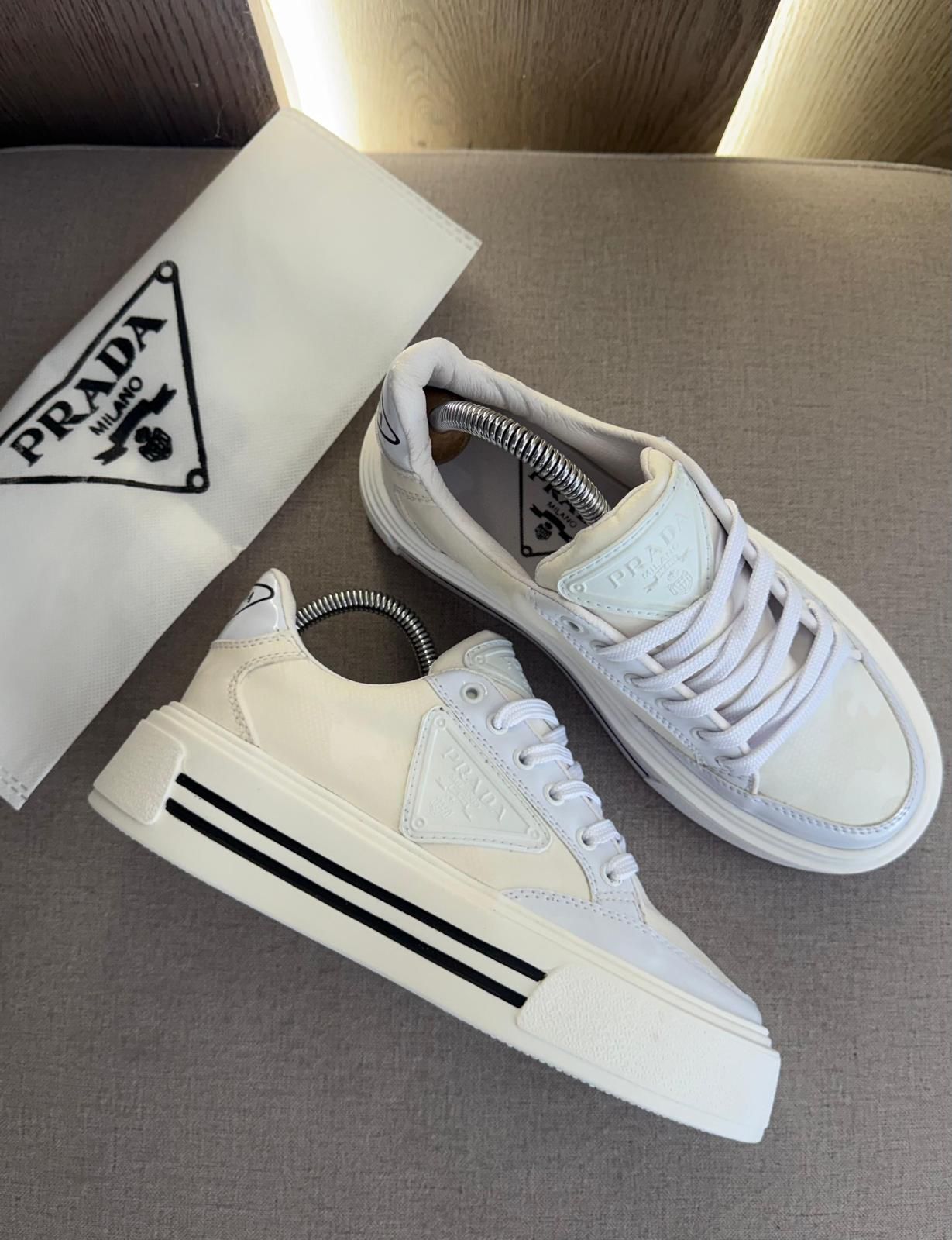 Tenis Prada