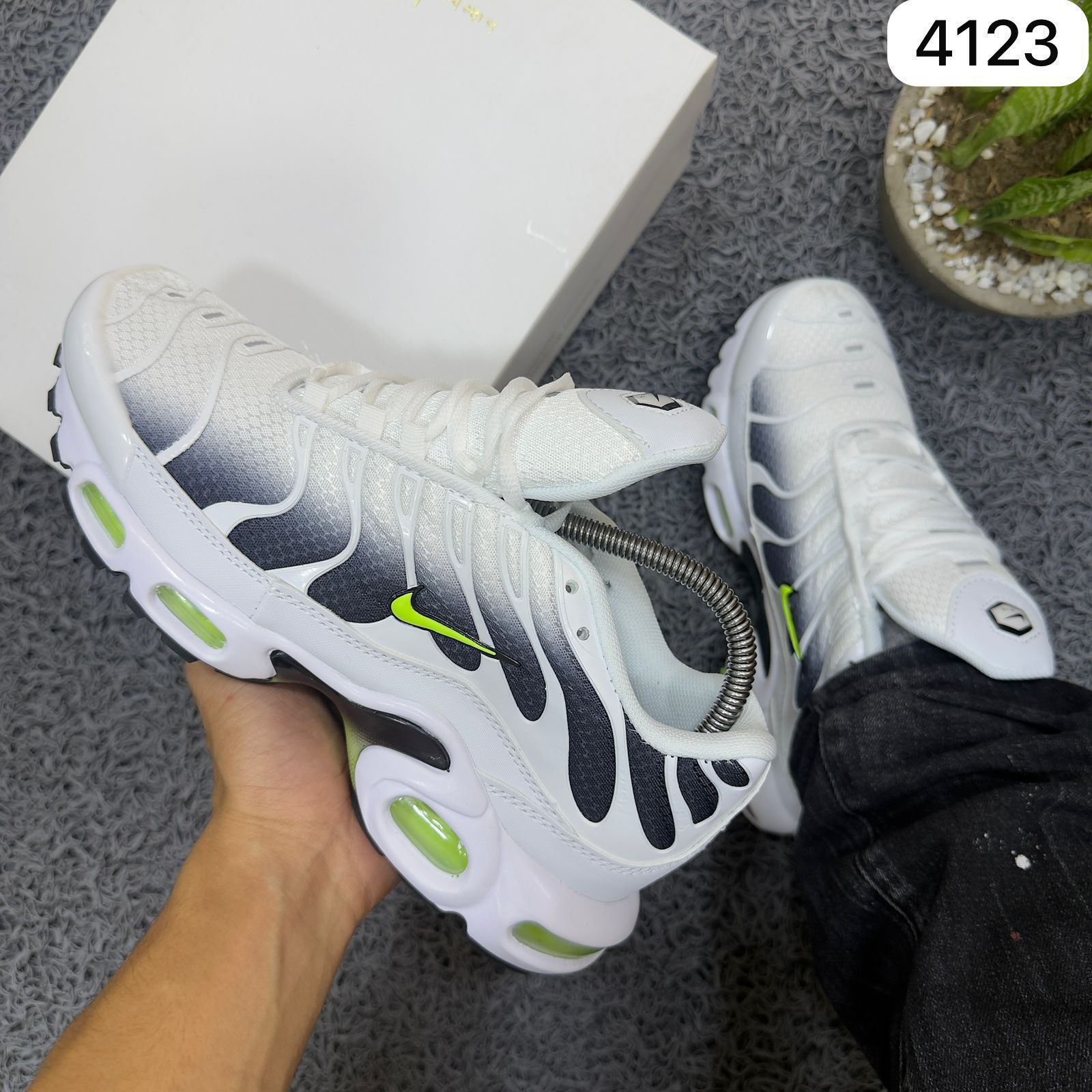Tenis Nike Tn