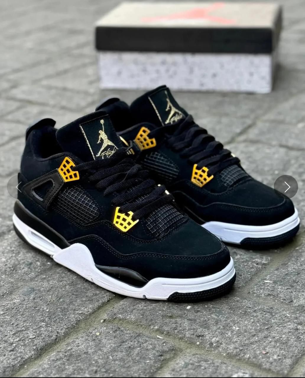 Tenis Jordan Retro 4